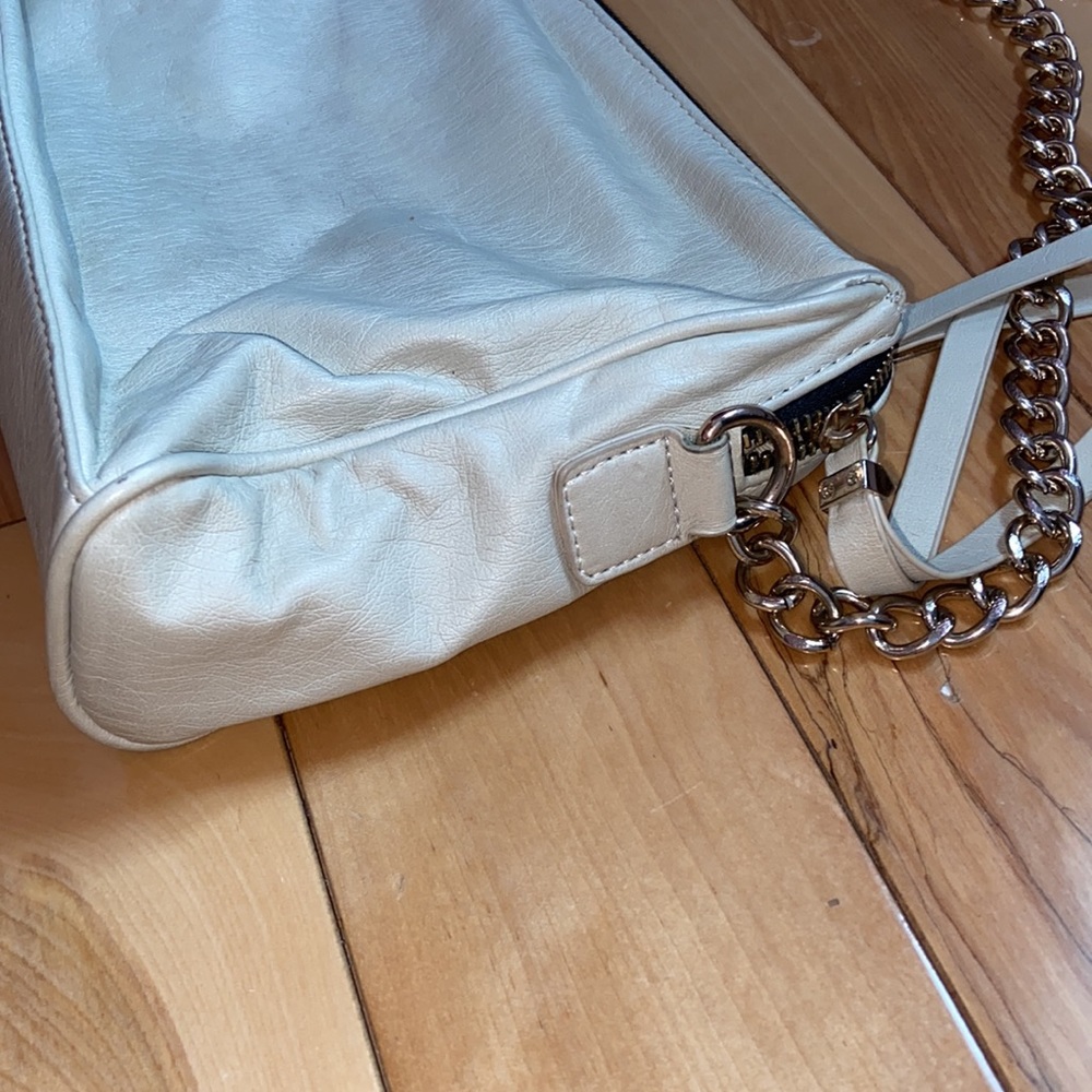 GUESS ⭐️authentic ⭐️ - Picture 9 of 17